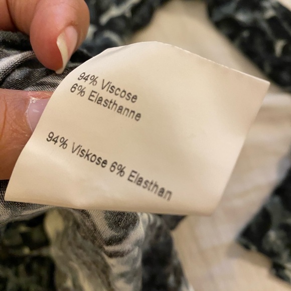 Piazza Sempione Long Sleeve Top (22) - Picture 4 of 6